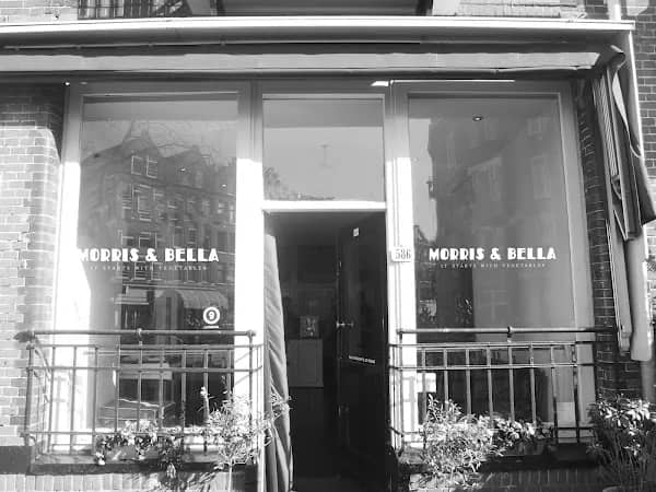 Morris en Bella